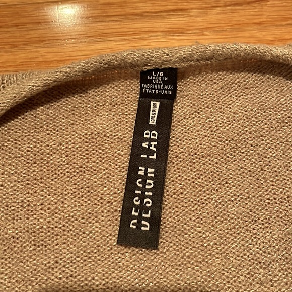 Design Lab V-Neck Cross Sweater - Picture 2 of 2